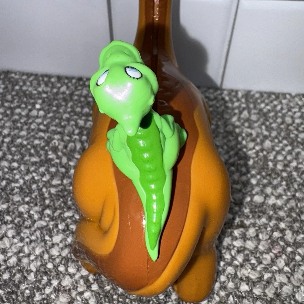 Universal Studios Land Before Time LittleFoot Ducky Piggy Coin‎ Bank Toy VTG
